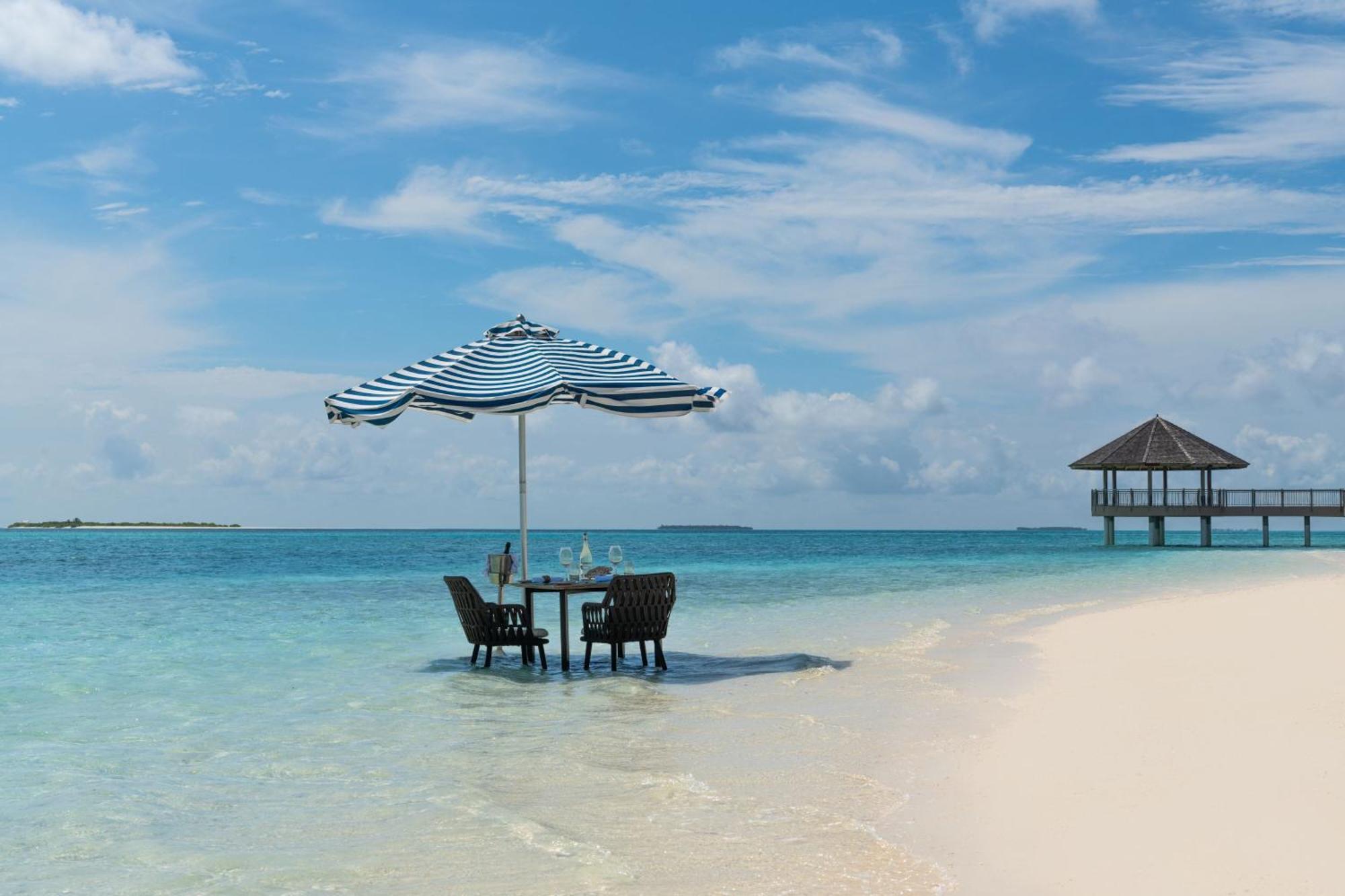 Le Meridien Maldives Resort & Spa Lhaviyani Atoll Exterior photo